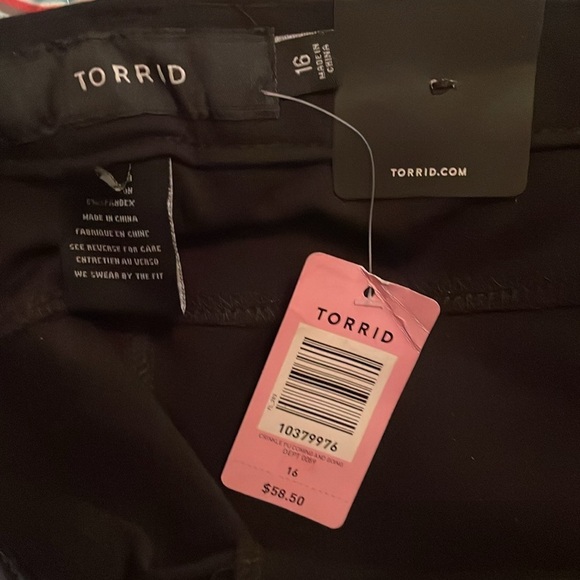 Torrid NWT stretch pants​ - Picture 4 of 6